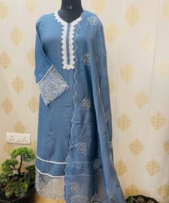 MUSLIN EMBROIDERED SUIT - SET OF 3